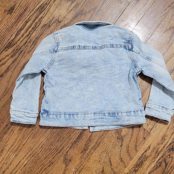 BCBG Sz 2T Light Denim Jacket - Picture 6 of 7